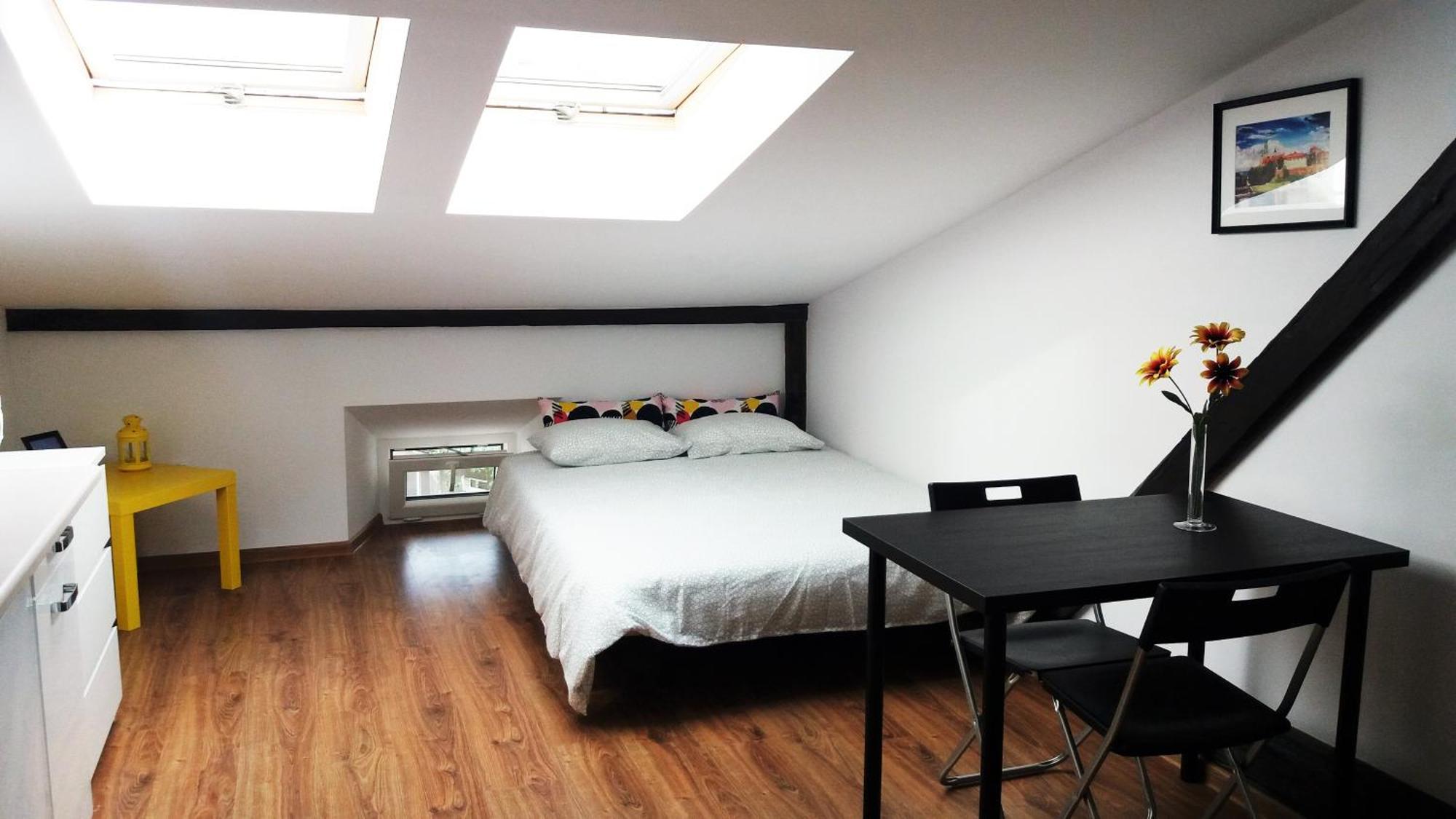 Nice Attic Studio Close To Old Town Air Conditioning - Klimatyzacja Krakow Luaran gambar
